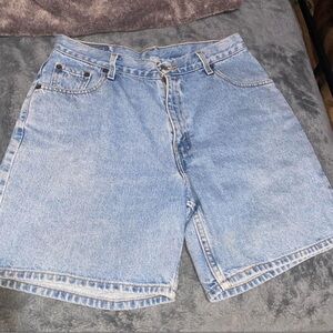 Levi’s high waist JR 13 shorts